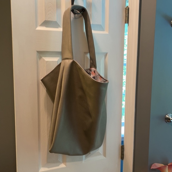 Leather HOBO bag from Etsy - Picture 3 of 6